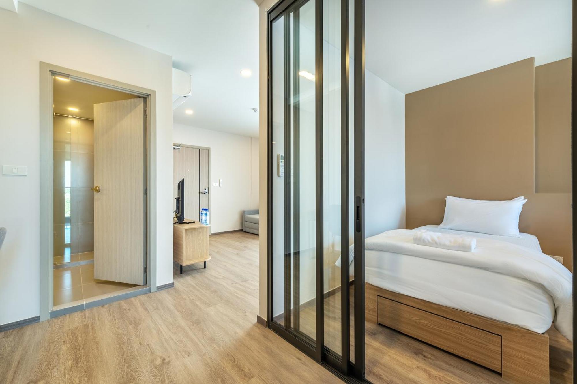 Salaya One Hotel & Service Apartment Eksteriør bilde