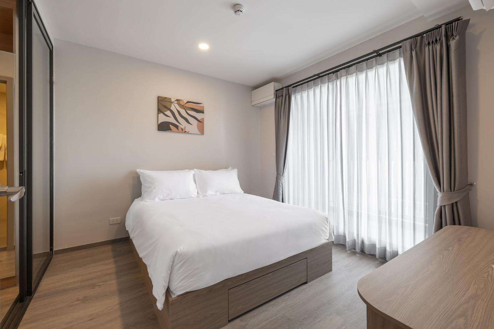 Salaya One Hotel & Service Apartment Eksteriør bilde