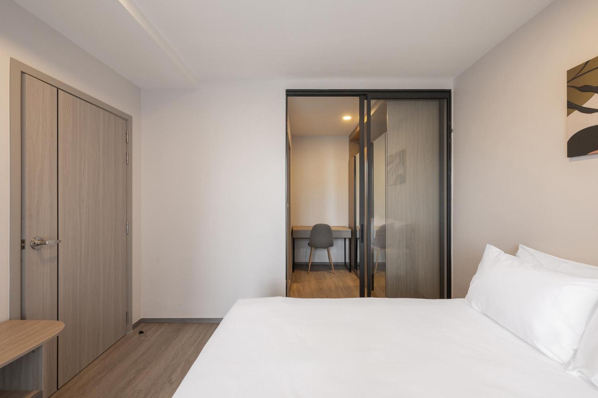 Salaya One Hotel & Service Apartment Eksteriør bilde