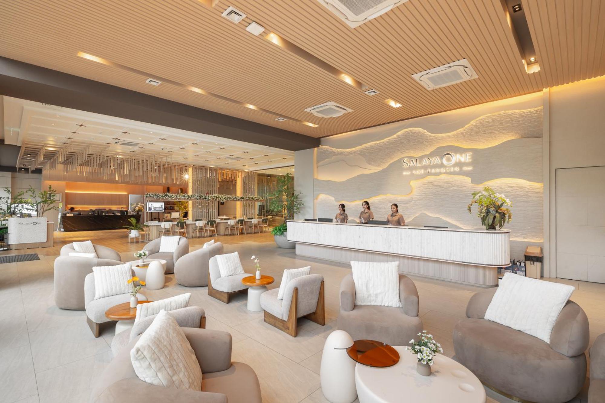 Salaya One Hotel & Service Apartment Eksteriør bilde