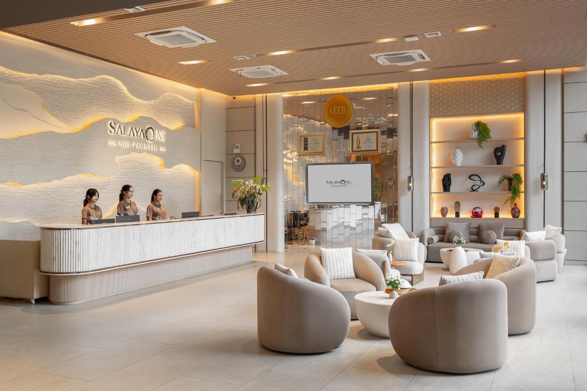 Salaya One Hotel & Service Apartment Eksteriør bilde