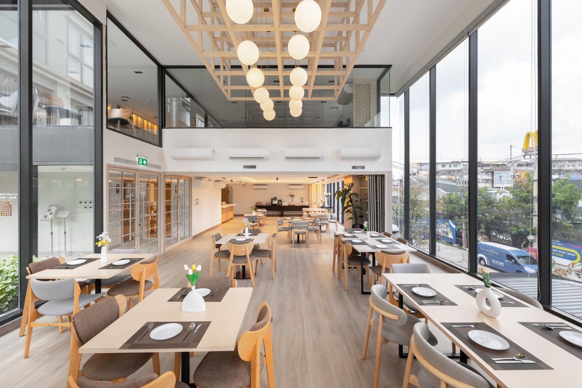 Salaya One Hotel & Service Apartment Eksteriør bilde