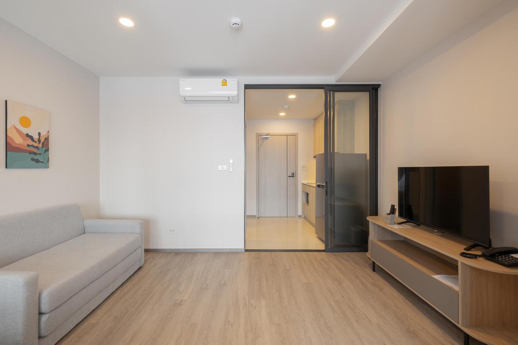 Salaya One Hotel & Service Apartment Eksteriør bilde